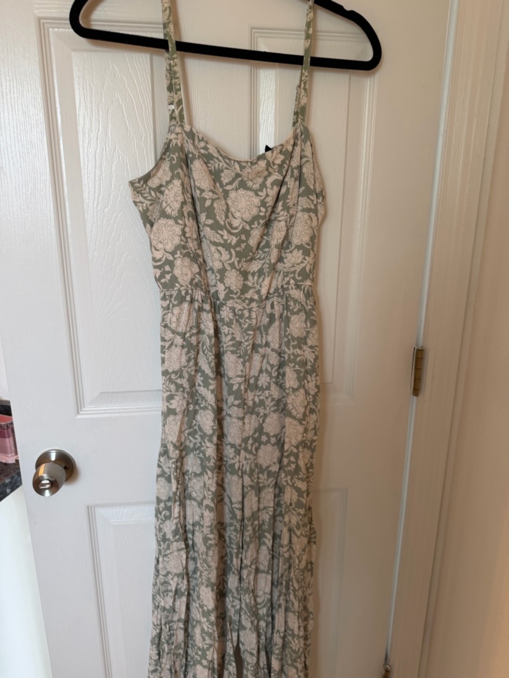 Floral Spaghetti-Strap Maxi jumper in Sage and Cream